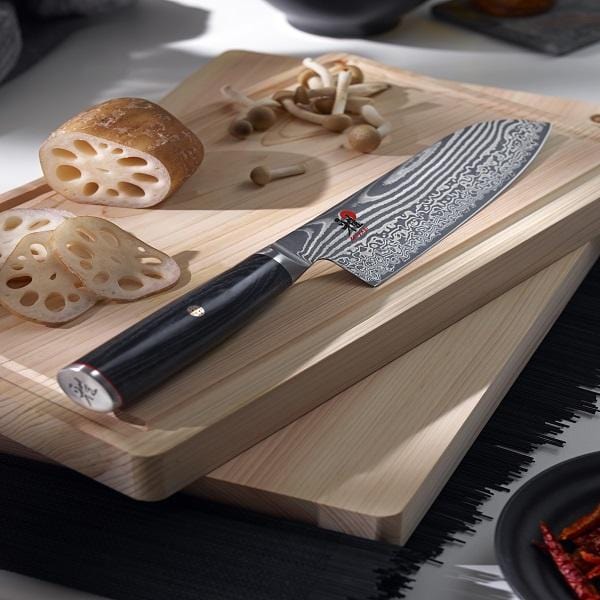 The Ultimate Guide to Kitchen Knives: Exploring Types, Uses, and Must-Have Tools