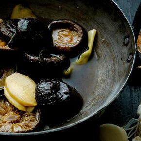KYLIE KWONG'S BRAISED CHINESE MUSHROOMS