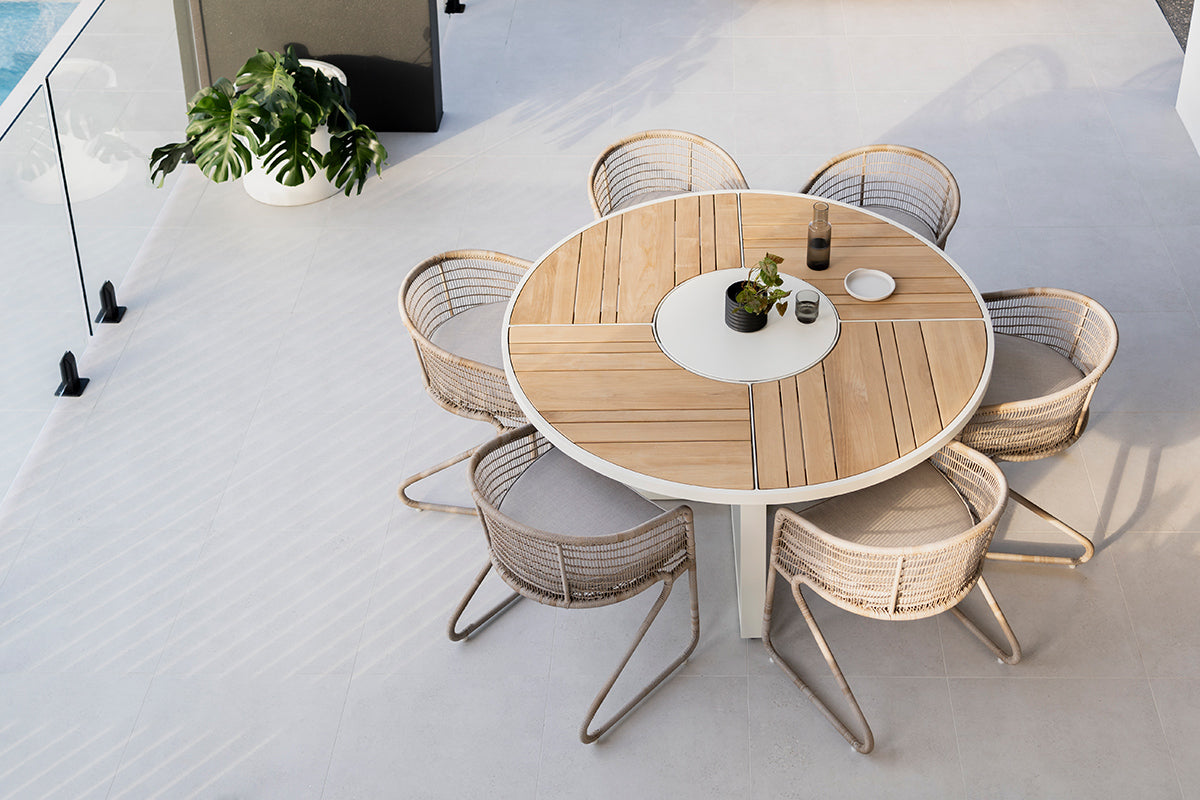 Fraser Outdoor Round Dining Table – 1.6m – White Pearl Powder Coated Legs