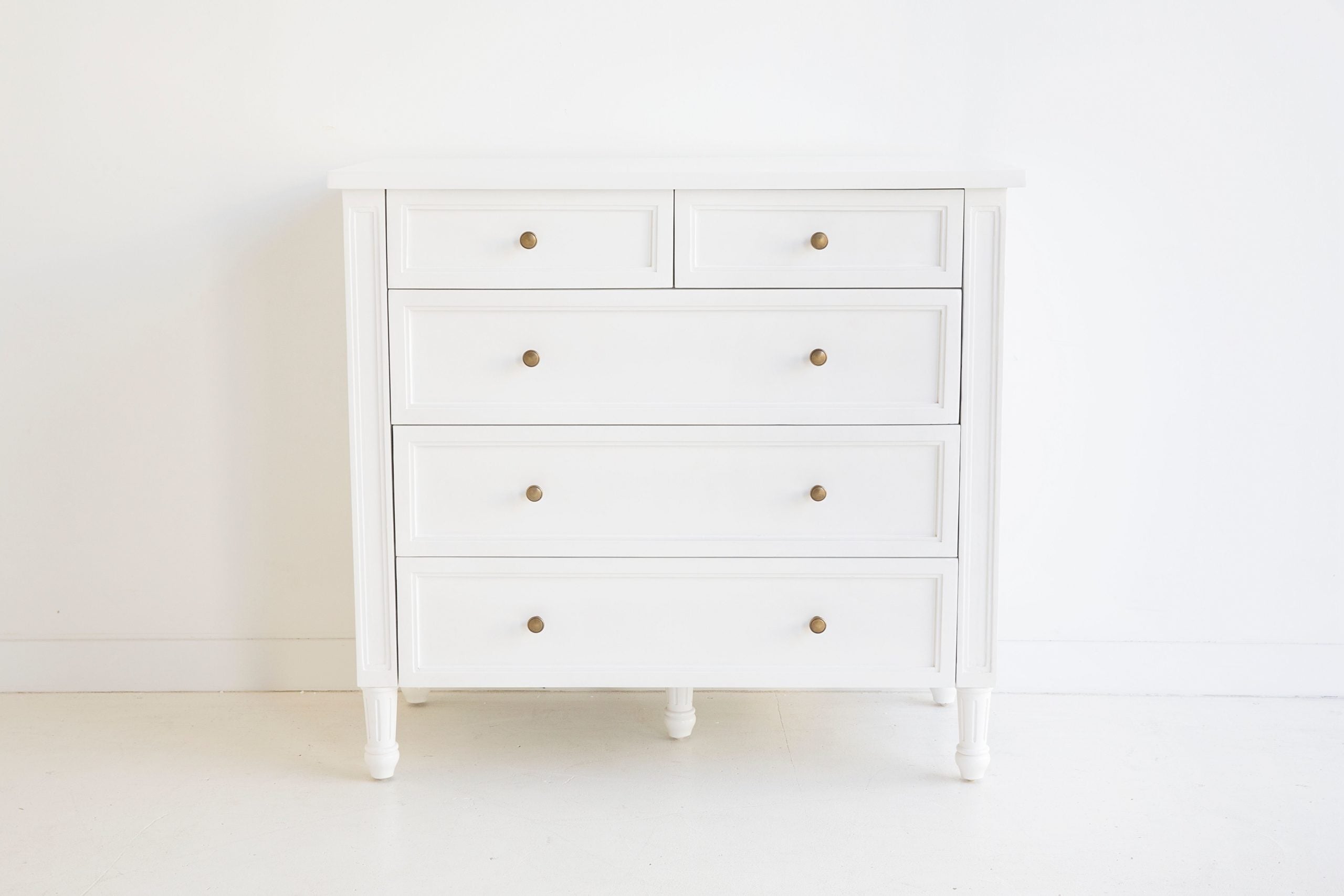 Vaucluse Mahogany Dresser – White – 5 Drawer