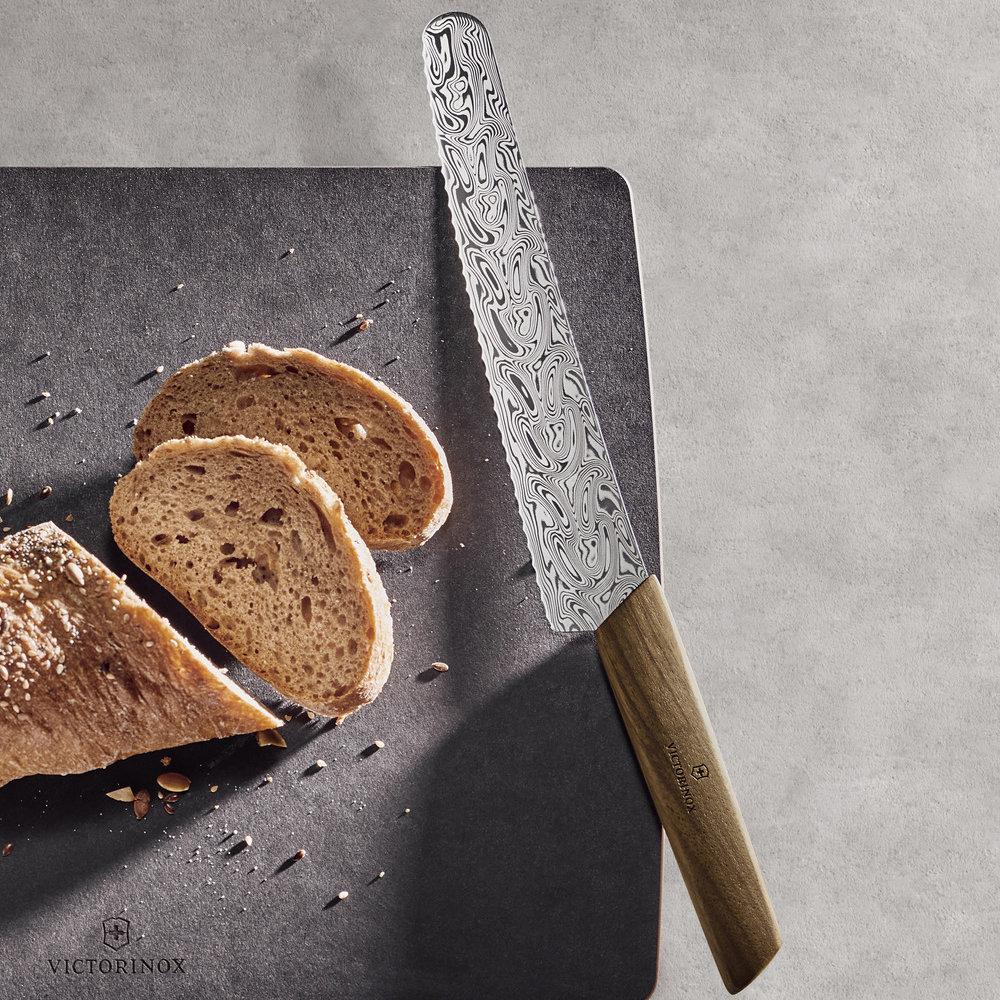 Victorinox Swiss Modern Bread and Pastry Damast Limited Edition