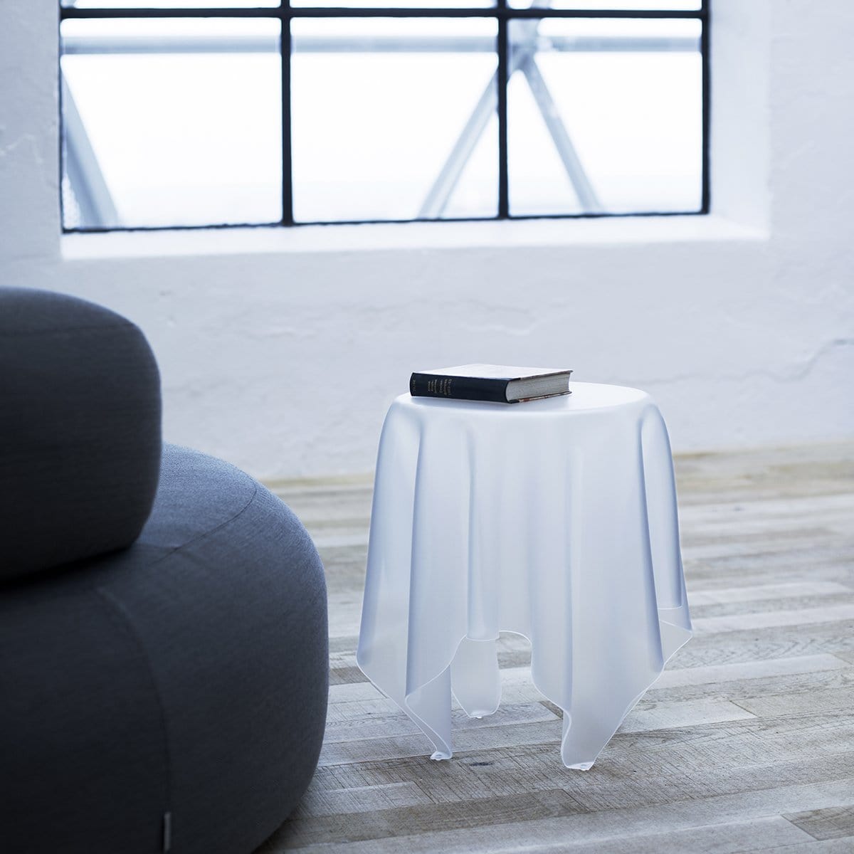 Illusion Ice Table Essey - Bronx Homewares