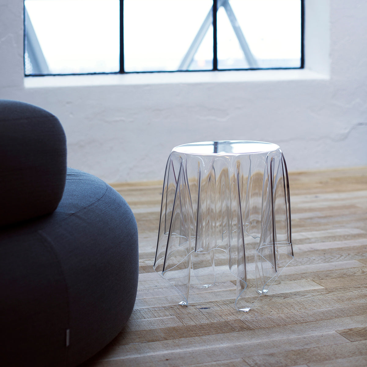 Essey Illusion Clear Table | John Brauer
