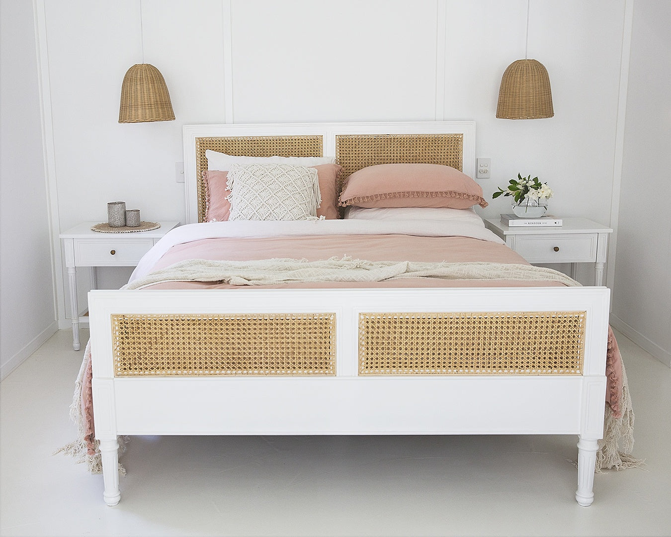 Vaucluse Cane Bed – Super King – White