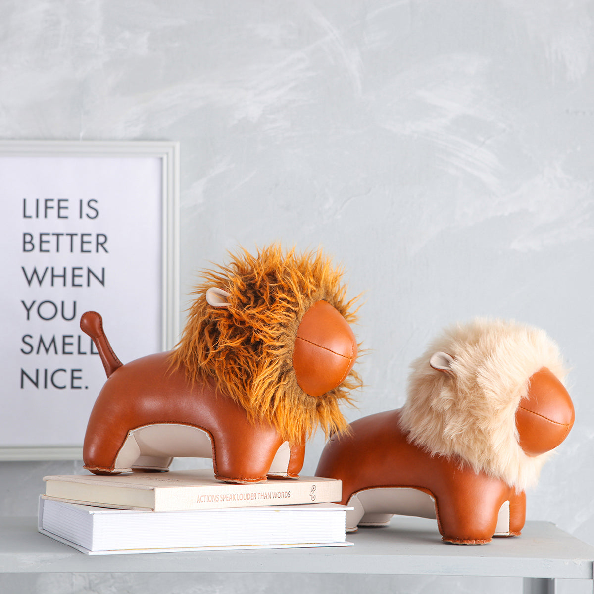 Zuny Bookend Lion Tan